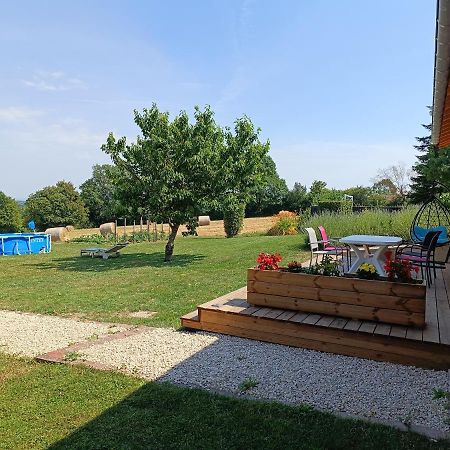 Studio Avec Terrasse Au Calme Jayat Kültér fotó