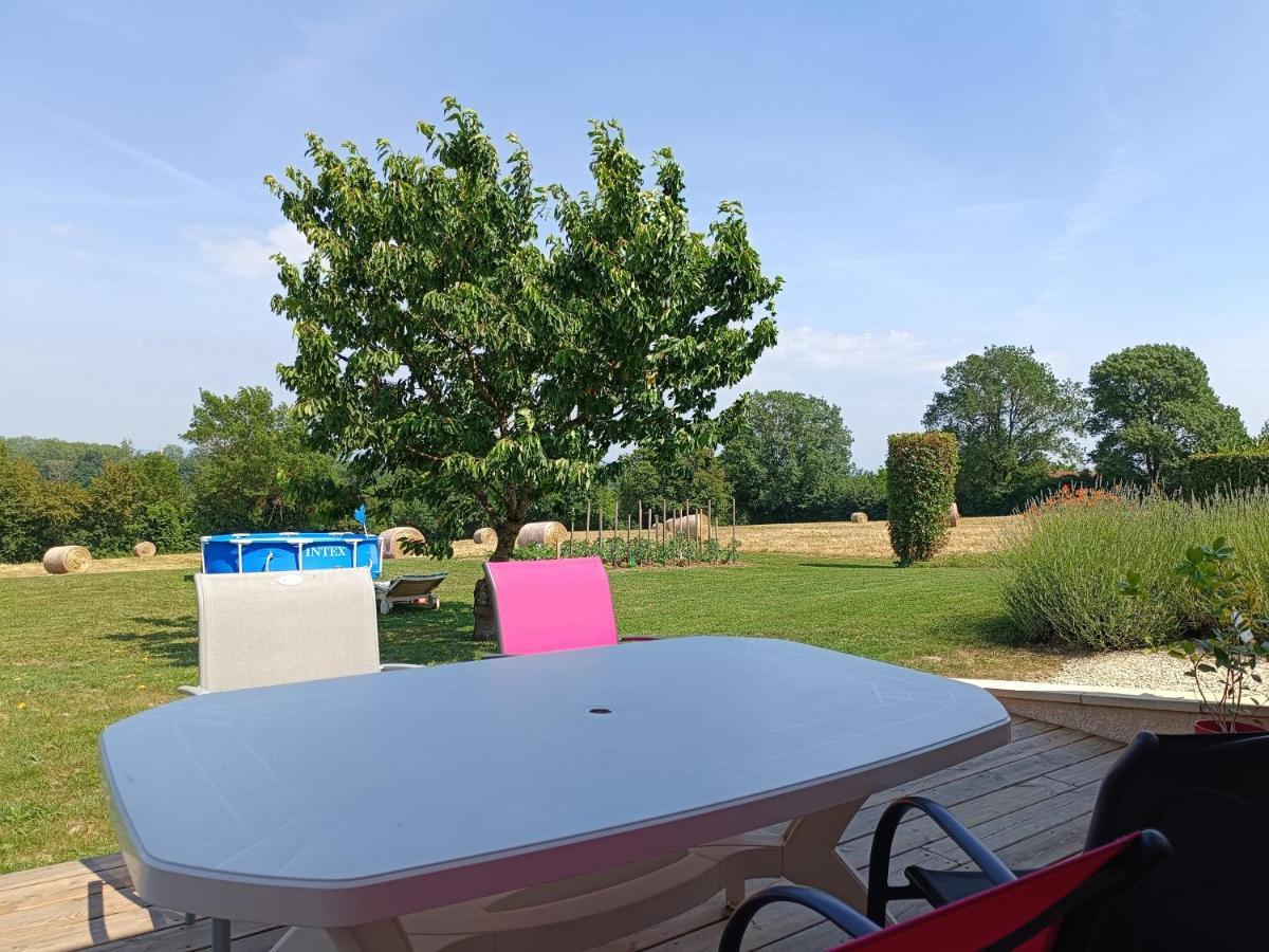 Studio Avec Terrasse Au Calme Jayat Kültér fotó